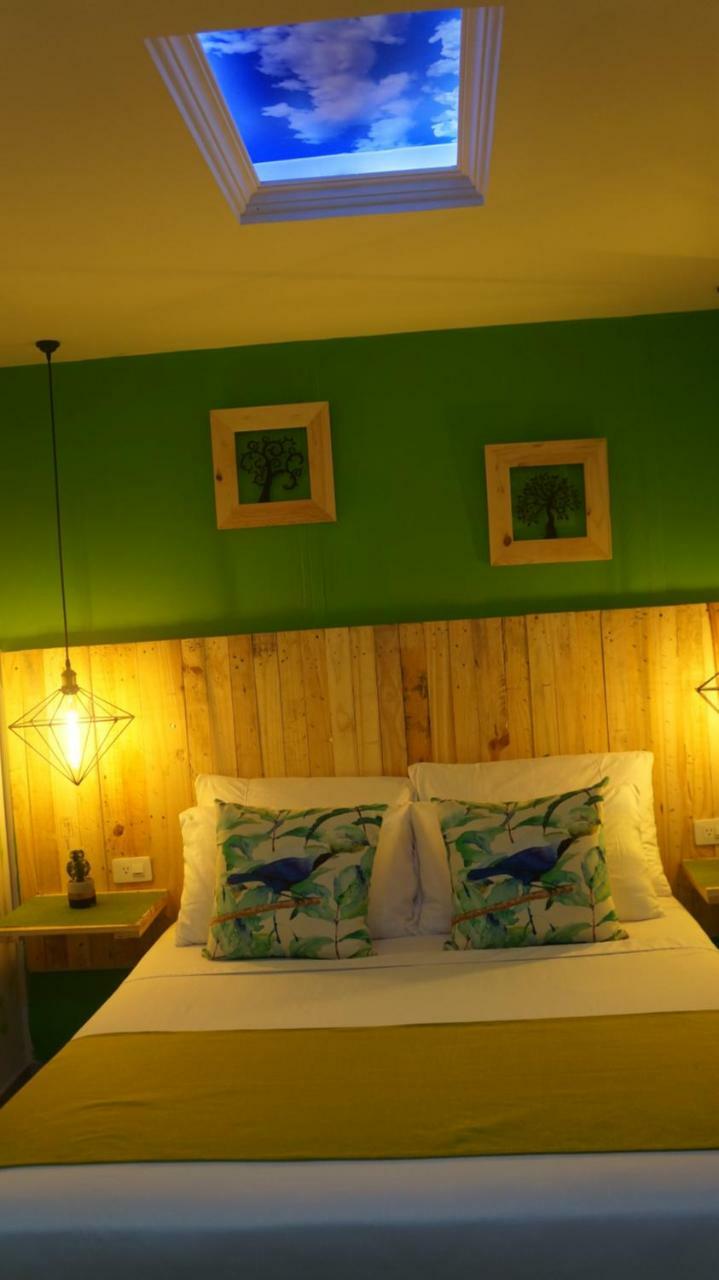 El Jardin De La 10 Hotel เมเดยิน ภายนอก รูปภาพ