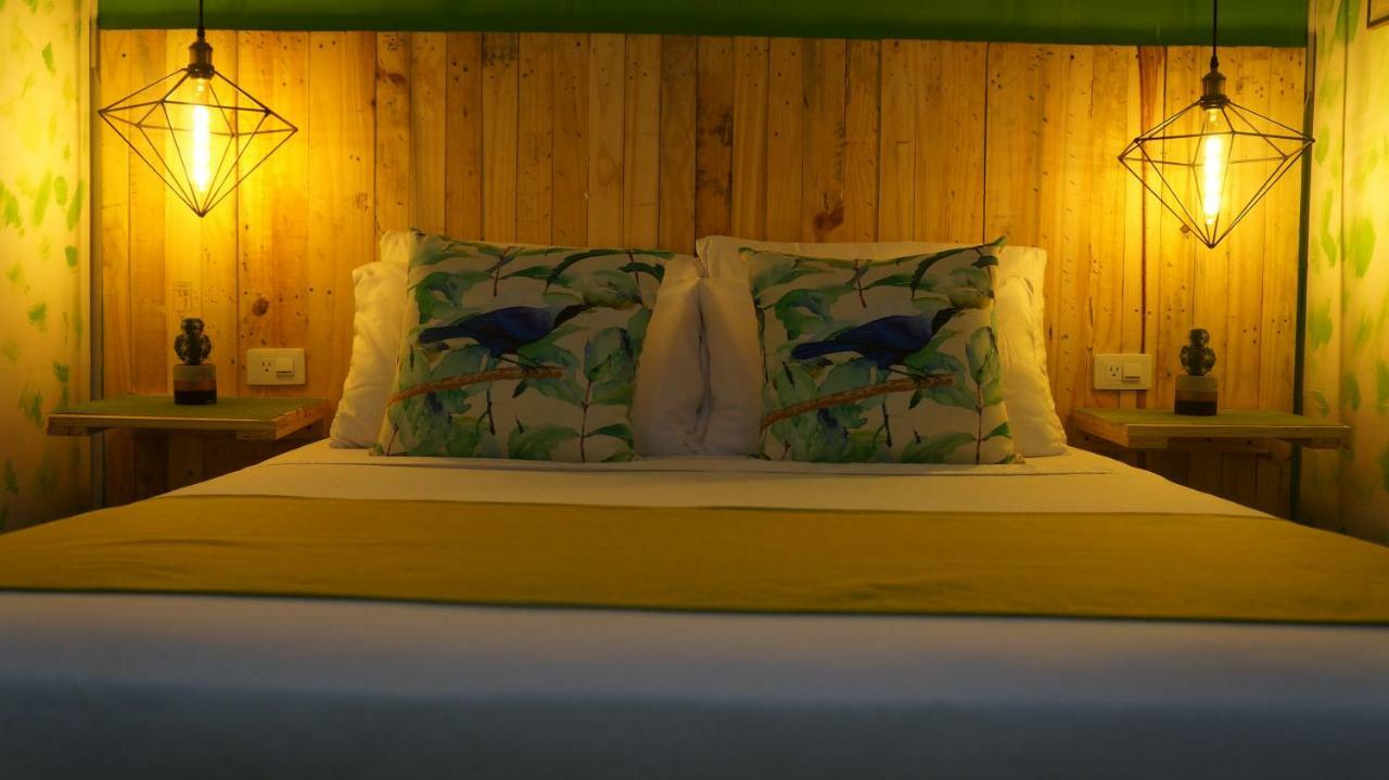 El Jardin De La 10 Hotel เมเดยิน ภายนอก รูปภาพ