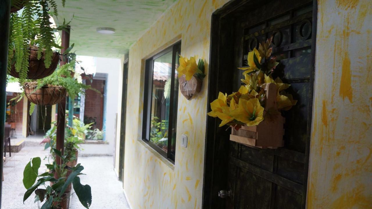 El Jardin De La 10 Hotel เมเดยิน ภายนอก รูปภาพ